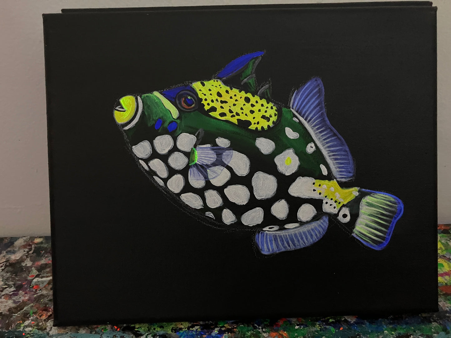 Trigger clownfish painting