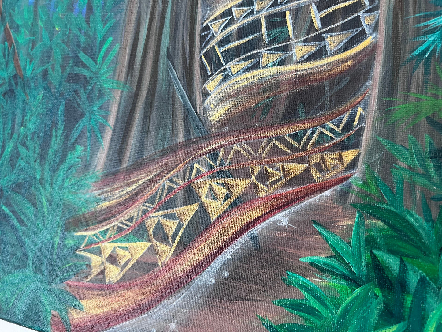 Hawaii Manoa valley spirit tribal art up close