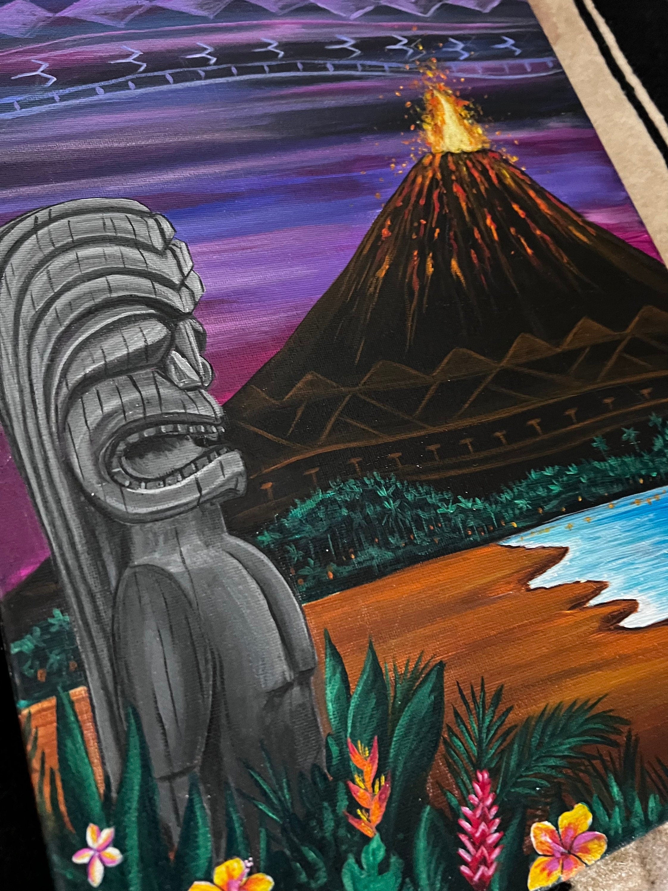 Hawaiian tiki art side view